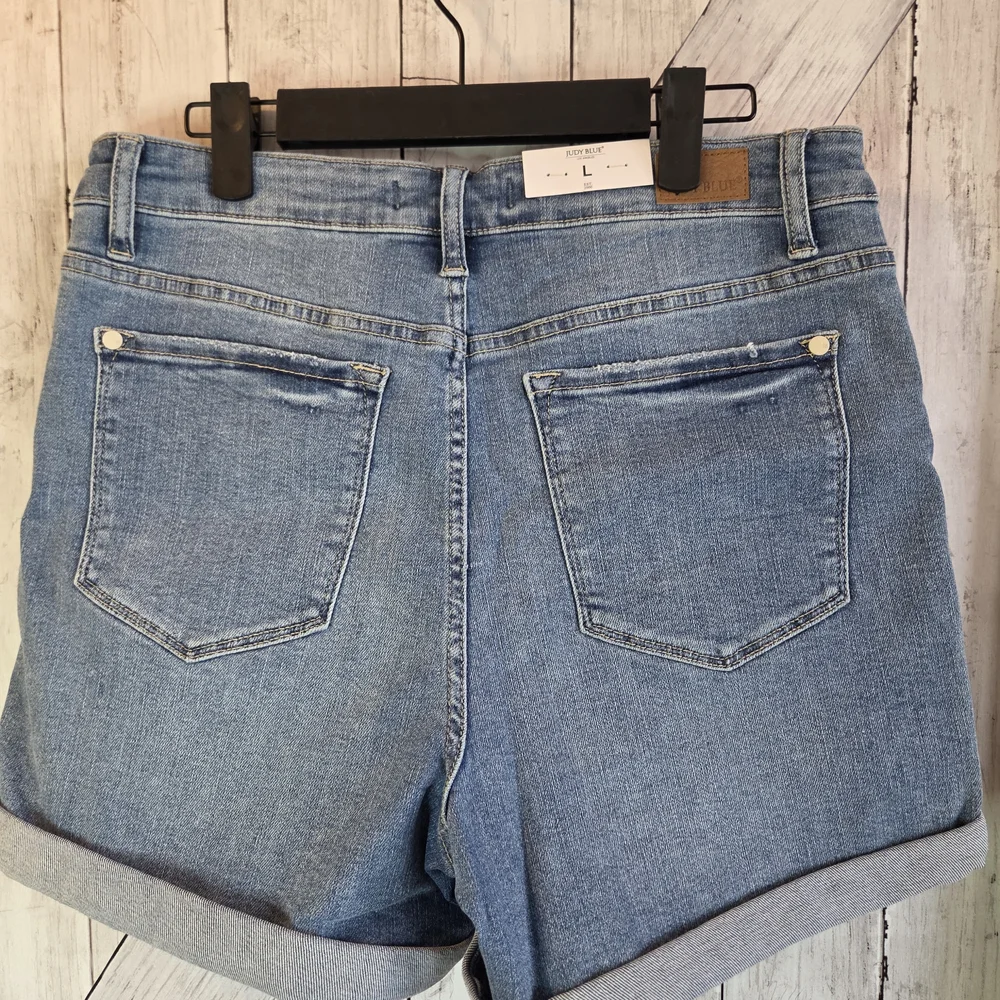 Judy Blue Light Blue Jean Shorts - Picture 7 of 9